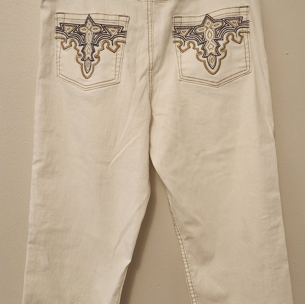 TRIBAL JEANS Capris Off-White Sz 8 EUC!